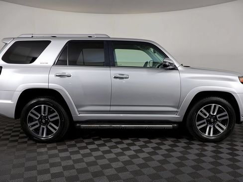 Used 2015 Toyota 4Runner Limited AWD/4WD image 7