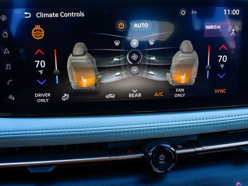 Used 2023 Nissan Ariya AWD image 23