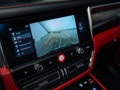 Certified 2026 Porsche Macan GTS AWD/4WD image 28