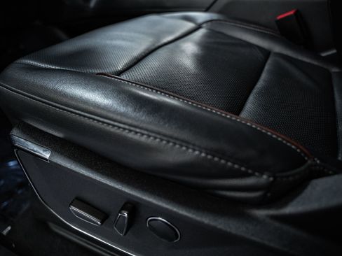 Certified 2023 Ford F150 Lariat w/ Equipment Group 502A High image 43