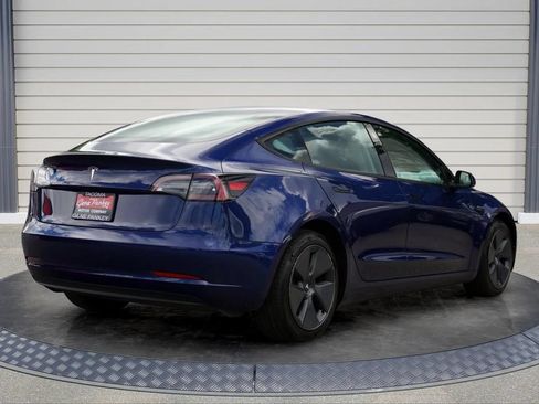 Used 2023 Tesla Model 3 Standard Range RWD image 7