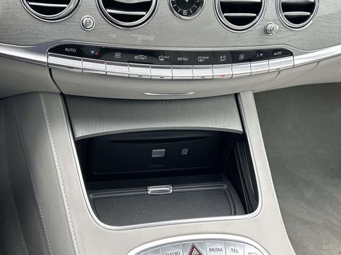 Used 2017 Mercedes-Benz S 550 Sedan image 32