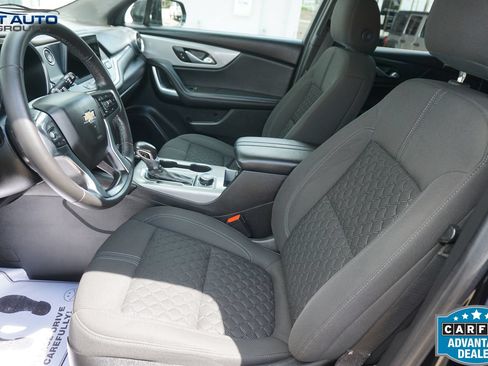 Used 2020 Chevrolet Blazer LT FWD image 27