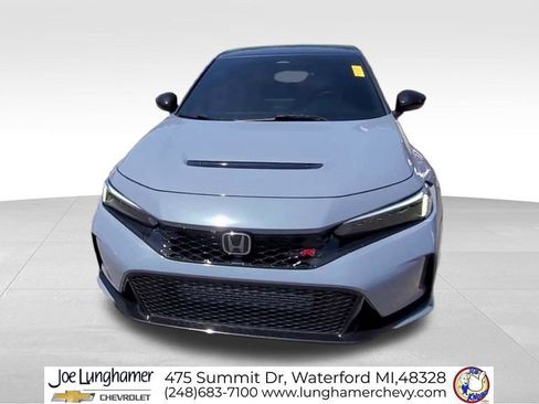 Used 2025 Honda Civic Type R image 3