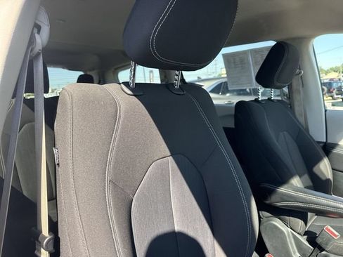 Used 2023 Chrysler Voyager LX FWD image 24