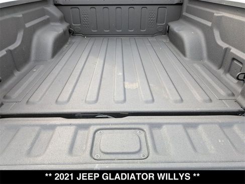 Used 2021 Jeep Gladiator Willys image 5