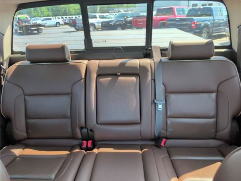 Used 2018 Chevrolet Silverado 1500 High Country AWD/4WD image 32