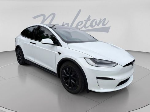 Used 2022 Tesla Model X AWD/4WD image 3
