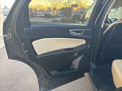 Used 2024 Ford Edge SEL w/ Convenience Package image 31