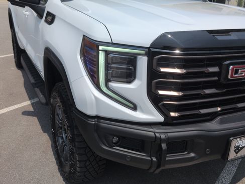Used 2025 GMC Sierra 1500 AT4X AWD/4WD image 10