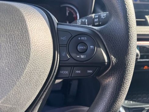 Certified 2025 Toyota RAV4 XLE w/ Convenience Package image 15