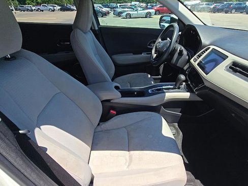 Used 2020 Honda HR-V EX image 9