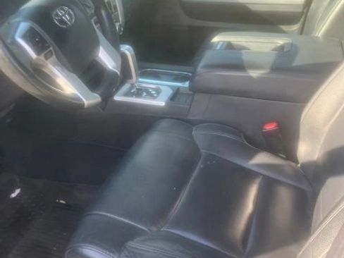 Used 2017 Toyota Tundra Limited AWD/4WD image 9