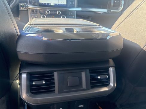 Used 2022 Ford F150 Lariat w/ Max Trailer Tow Package image 18