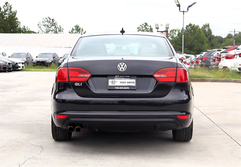 Used 2013 Volkswagen Jetta GLI Autobahn FWD image 6