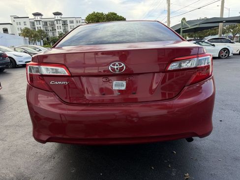 Used 2014 Toyota Camry FWD image 4