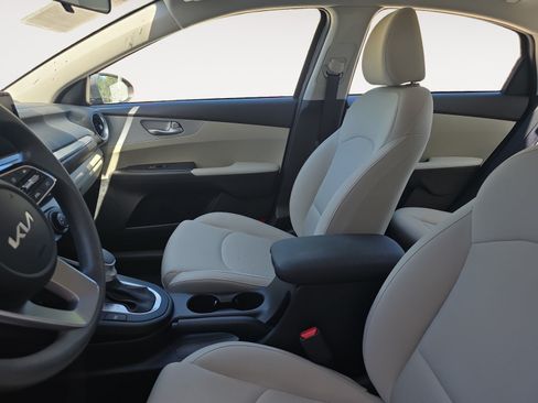 Certified 2023 Kia Forte LXS FWD image 21