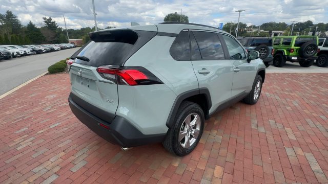 Used 2023 Toyota RAV4 XLE w/ Convenience Package FWD image 2