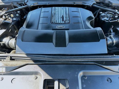 Used 2020 Land Rover Discovery HSE image 35