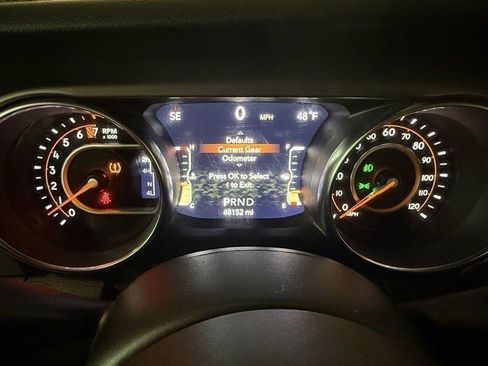 Used 2020 Jeep Wrangler Unlimited Willys image 11