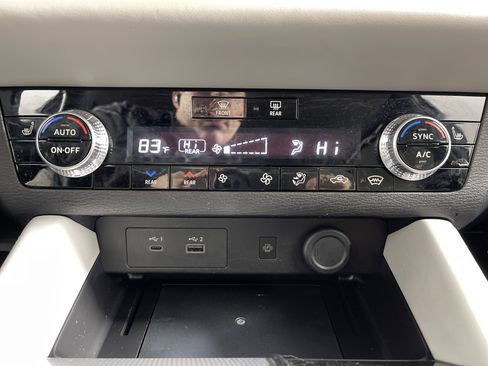 Used 2024 Mitsubishi Outlander SEL image 25