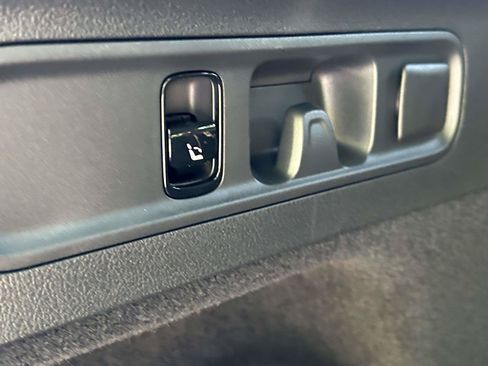 New 2027 Mercedes-Benz GLC 300 image 10