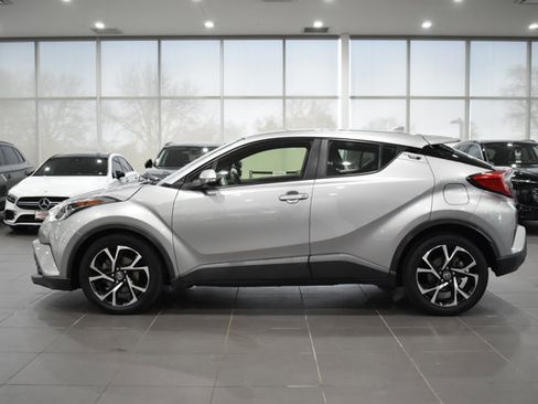 Used 2018 Toyota C-HR XLE image 8