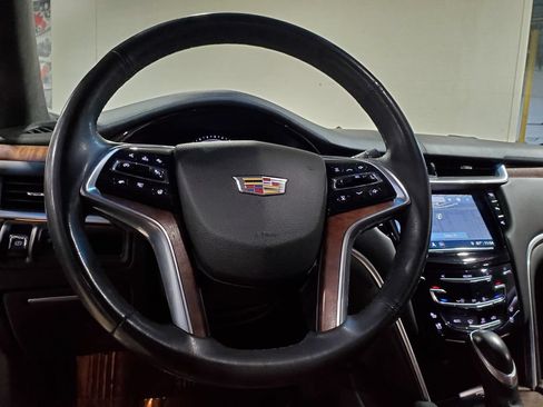 Used 2019 Cadillac XTS Luxury w/ Driver Awareness Package FWD image 28