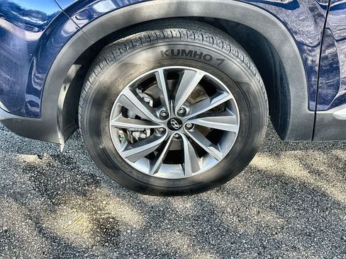 Used 2020 Hyundai Santa Fe SEL w/ Convenience + Premium Package FWD image 13