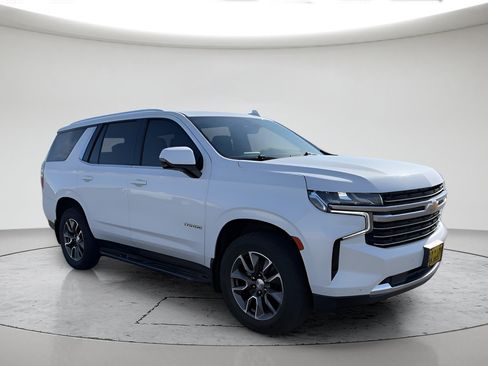 Used 2022 Chevrolet Tahoe LT w/ Luxury Package AWD/4WD image 1