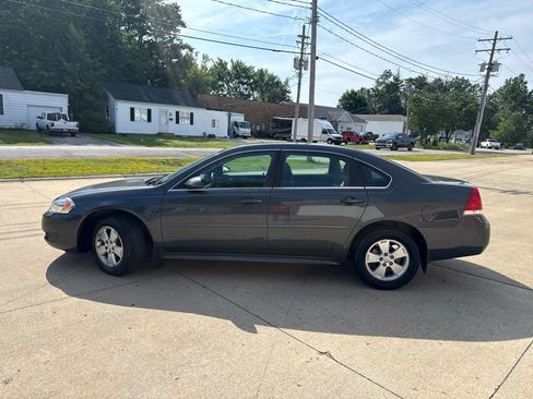 Used 2011 Chevrolet Impala LT FWD image 5