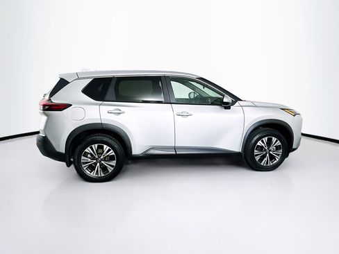 Used 2023 Nissan Rogue SV image 10