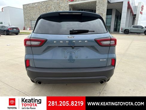 Used 2025 Ford Escape ST-Line Select AWD/4WD image 4