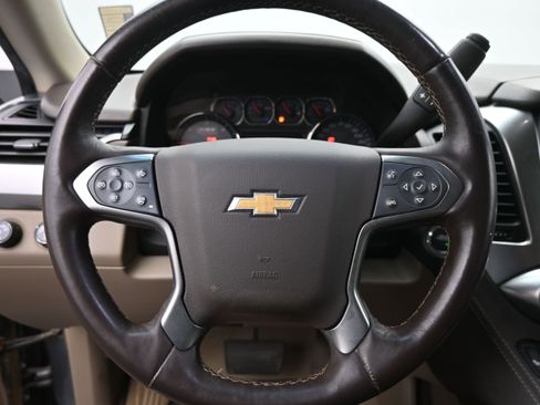 Used 2020 Chevrolet Tahoe LT w/ Luxury Package AWD/4WD image 13