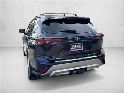 Certified 2026 Toyota Highlander Platinum AWD/4WD image 5