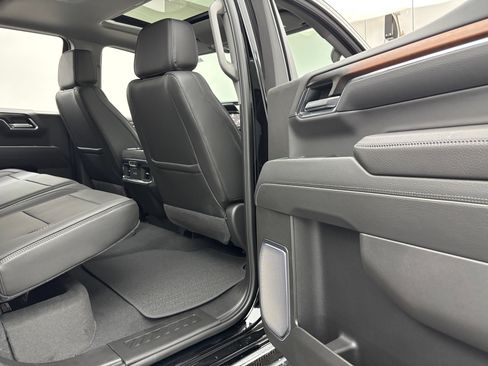 New 2026 GMC Sierra 1500 Denali w/ Technology Package AWD/4WD image 39
