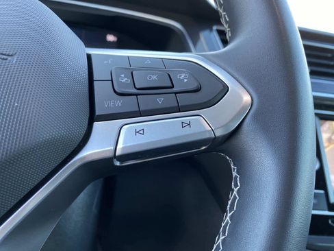 Used 2022 Volkswagen Tiguan S image 17