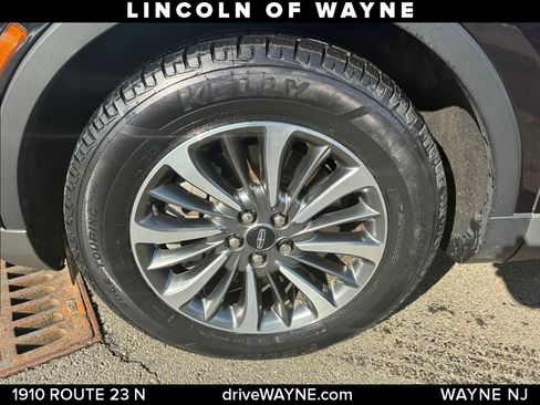 Certified 2023 Lincoln Nautilus AWD w/ Premium Package image 27