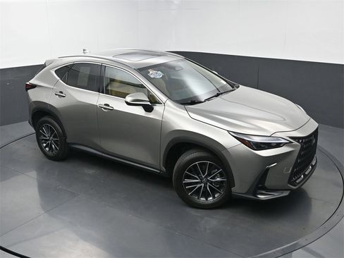 Used 2024 Lexus NX 250 250 Premium image 31
