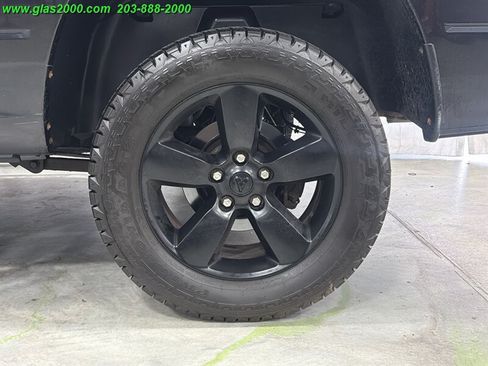 Used 2016 RAM 1500 Express w/ Black Ram 1500 Express Group AWD/4WD image 15