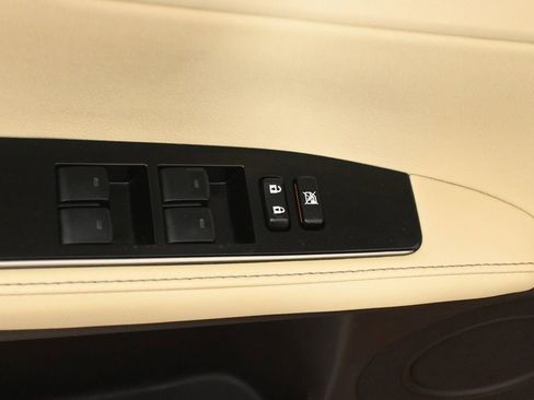 Used 2017 Lexus ES 350 w/ Luxury Package image 31