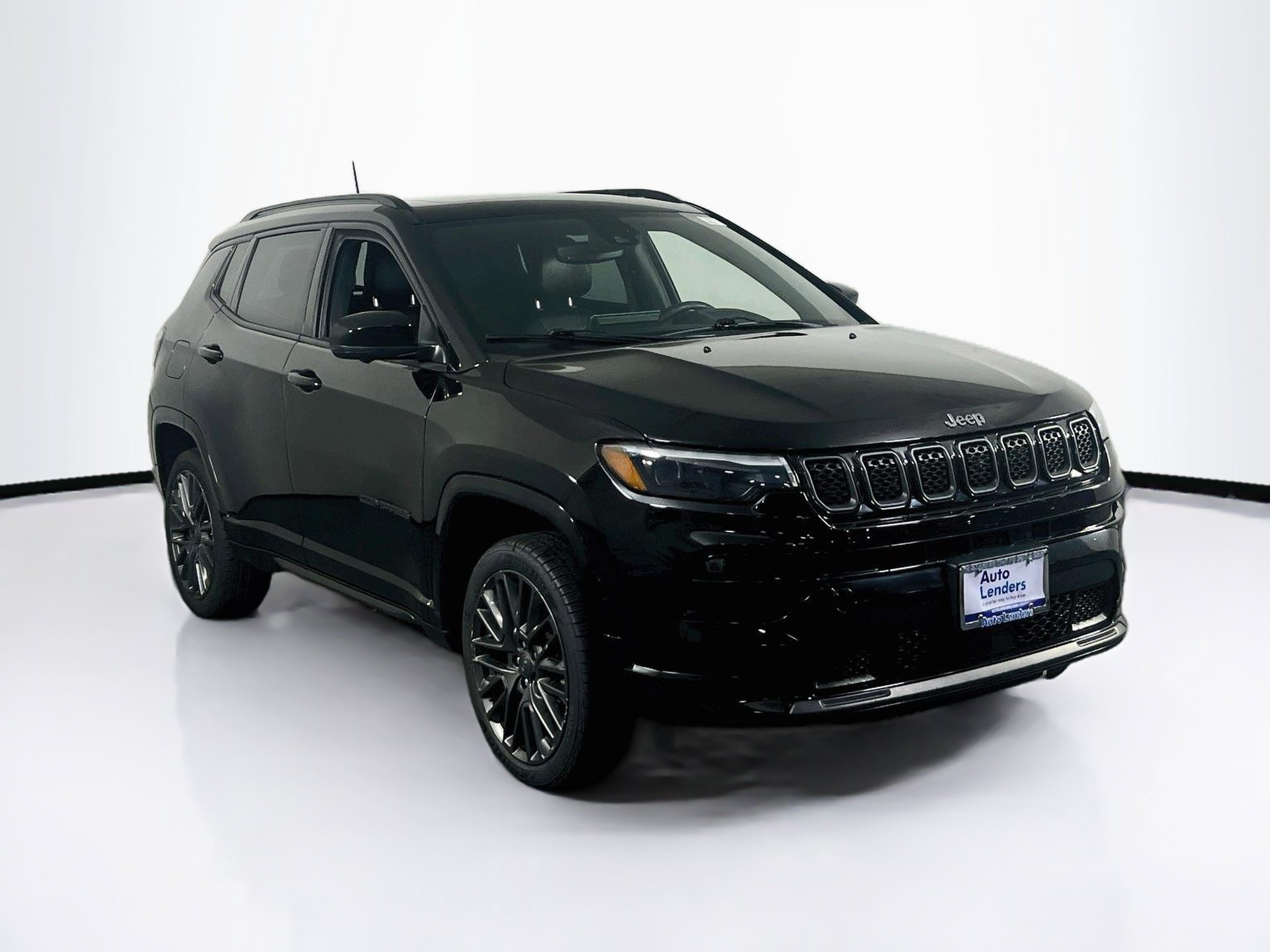 Used 2023 Jeep Compass High Altitude w/ Driver Assist Group I AWD/4WD image 3