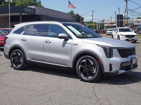Used 2025 Kia Sorento SX Prestige AWD/4WD image 2