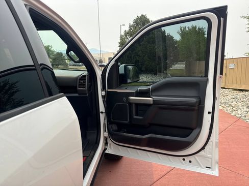 Used 2019 Ford F150 Raptor w/ Equipment Group 802A Luxury AWD/4WD image 28