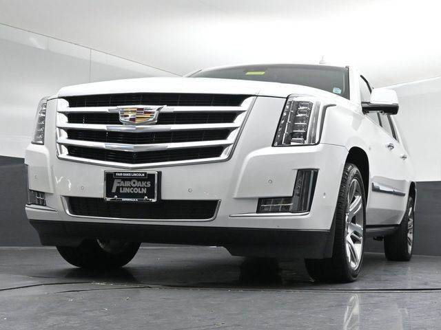 Used 2018 Cadillac Escalade ESV Premium Luxury AWD/4WD image 40