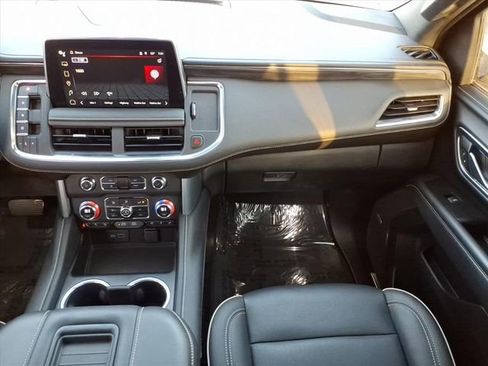 Used 2023 GMC Yukon SLT image 18