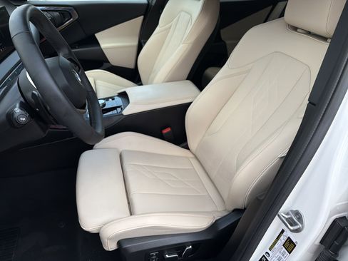 Certified 2025 BMW X3 xDrive30i w/ Convenience Package AWD/4WD image 16