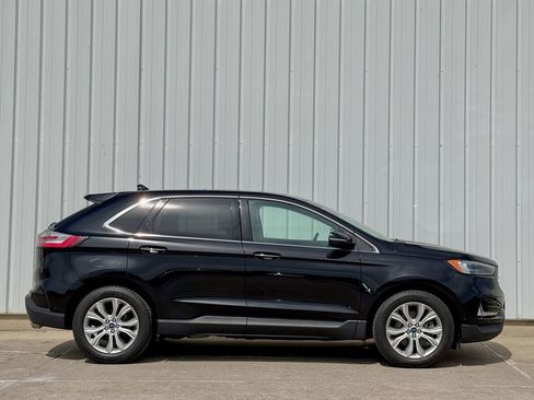 Used 2019 Ford Edge Titanium w/ Equipment Group 301A image 7
