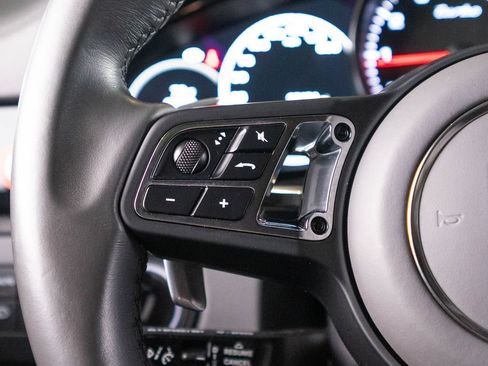 Certified 2022 Porsche Cayenne Turbo AWD/4WD image 34