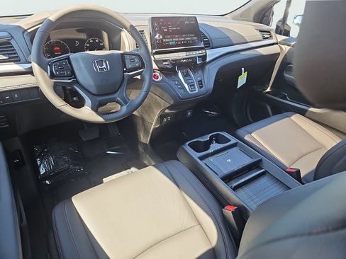 Certified 2026 Honda Odyssey Sport-L image 11